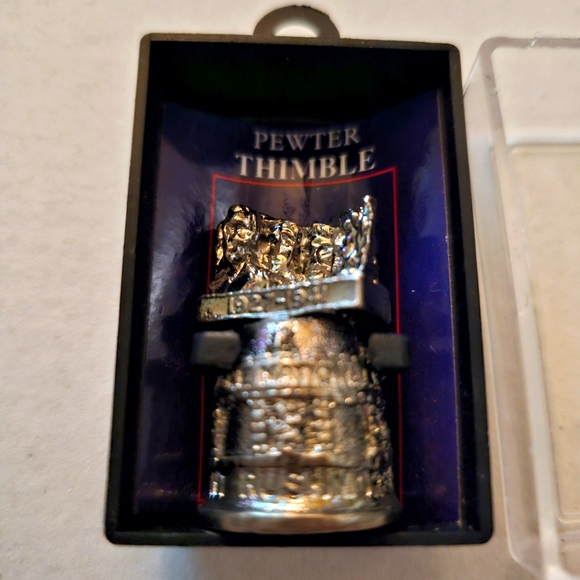 New | Pewter Thimble | Mt. Rushmore - Picture 2 of 5
